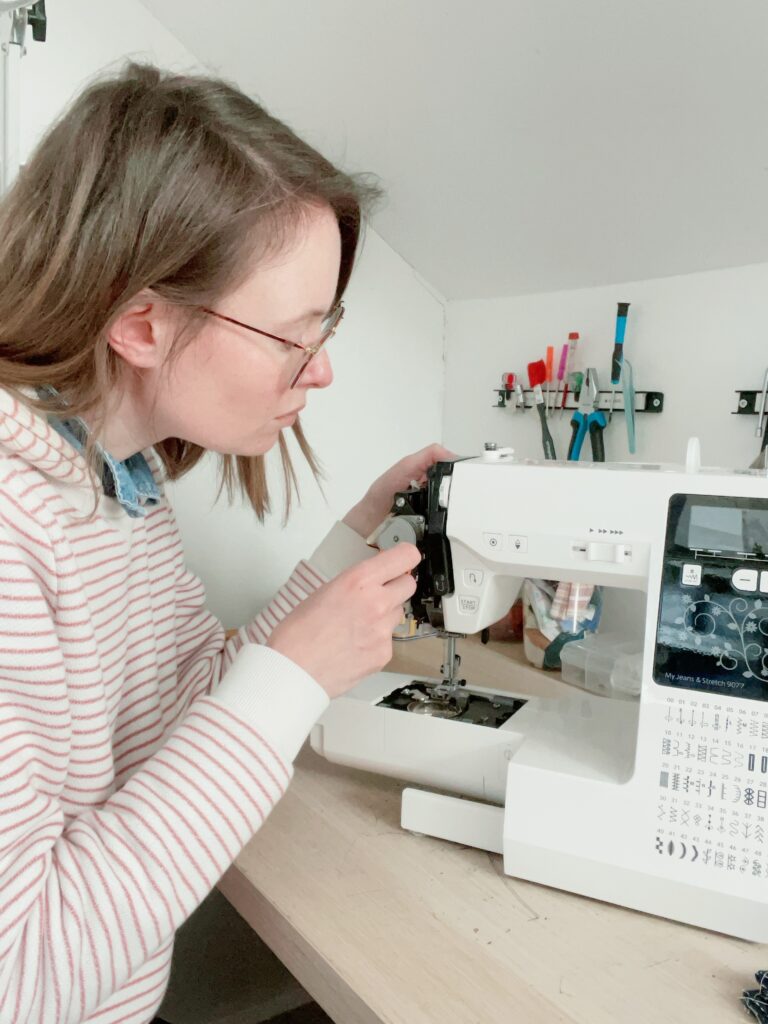 Léa Pruvost Réparatrice - Réparation - Révision - Maintenance - Machine - Coudre - Rouen - Agglomération - Autour - Proche
