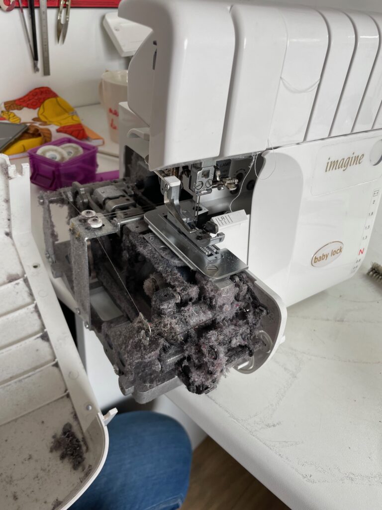 Machine à coudre nue - Maintenance - Machine - Coudre - Rouen - Agglomération - Autour - Proche